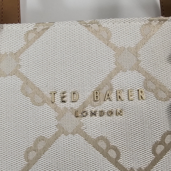 Ted Baker Women's Flo Beige Logo Tote Handbag, Beige, Medium - Picture 10 of 13